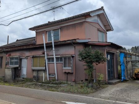 B8-243 - 外観