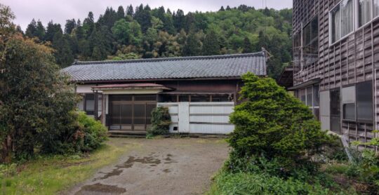 B8-252 - 外観