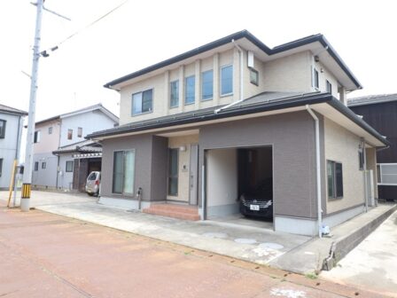 B8-260 - 外観