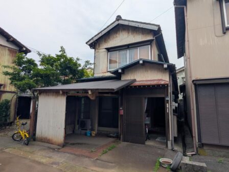 B8-266 - 外観