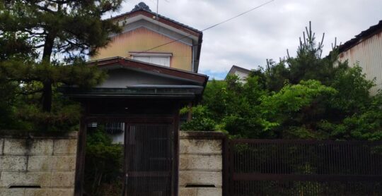 B8-276 - 外観