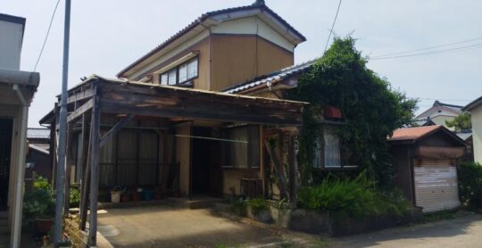 B8-284 - 外観