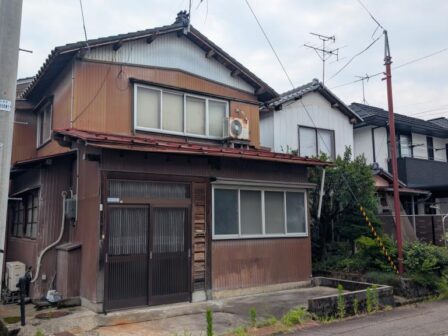 B8-292 - 外観