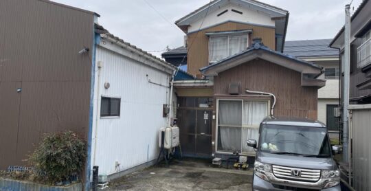 B8-295 - 外観