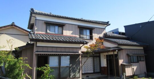 B8-298 - 外観