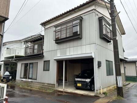 B8-318 - 外観