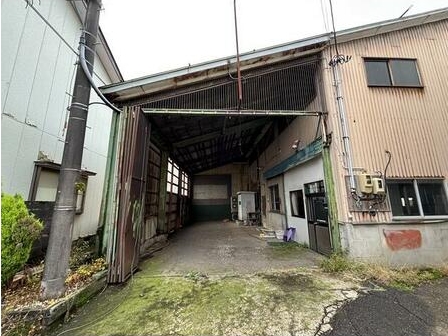 B8-367 - 外観
