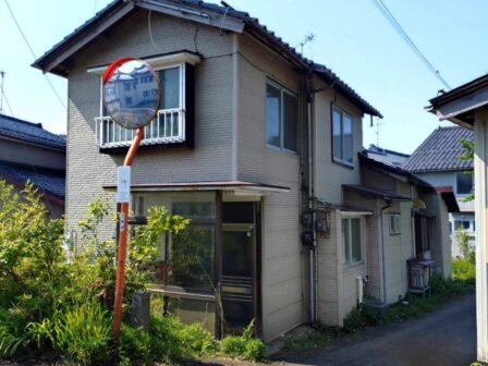 B8-377 - 外観