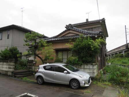 B8-382 - 外観