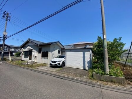 B8-383 - 外観