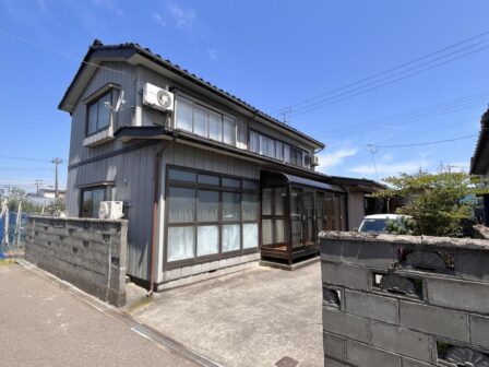 B8-395 - 外観